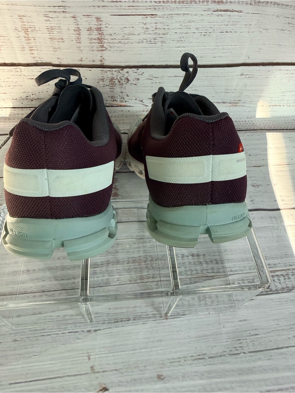On Running Women's Gradient Mint and Burgundy Athletic Shoes - Picture 4 of 12